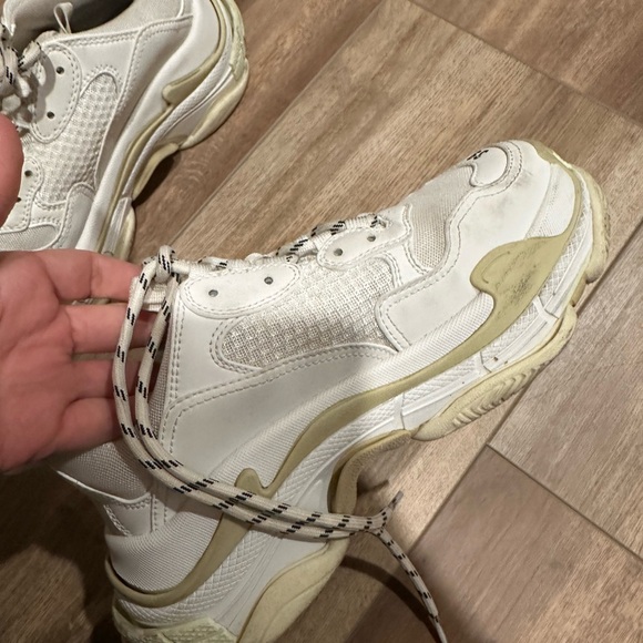 Triple S balenciaga sneakers with box - Picture 3 of 6